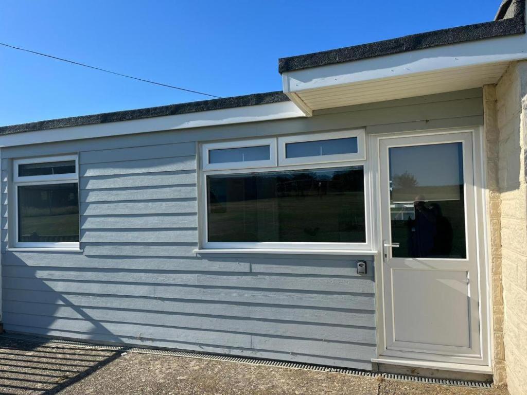 Chalet 40 Sandown Bay Holiday Centre Generous Money Off Ferry Crossings & Free Wifi Special Offer Until End Of June, September And Halloween Deals Now On Esterno foto