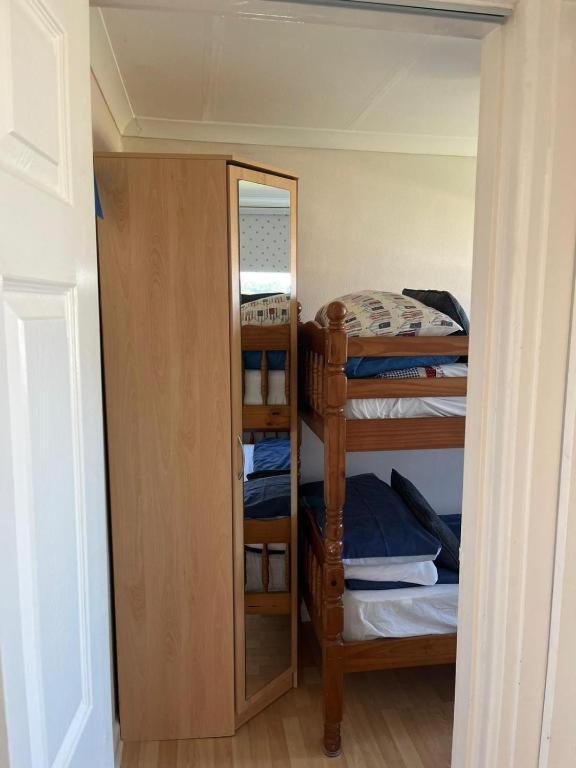Chalet 40 Sandown Bay Holiday Centre Generous Money Off Ferry Crossings & Free Wifi Special Offer Until End Of June, September And Halloween Deals Now On Esterno foto
